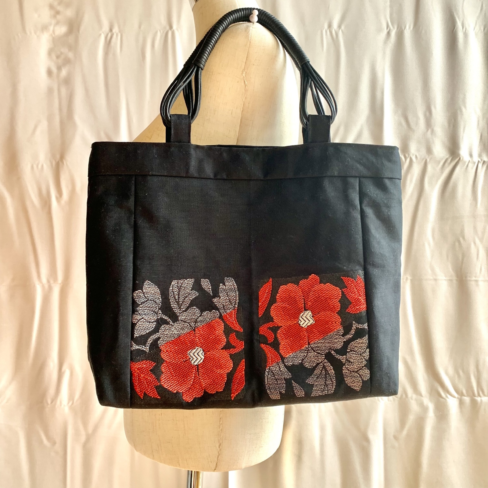 4a8477bbba1844b9e1fb794af4d313