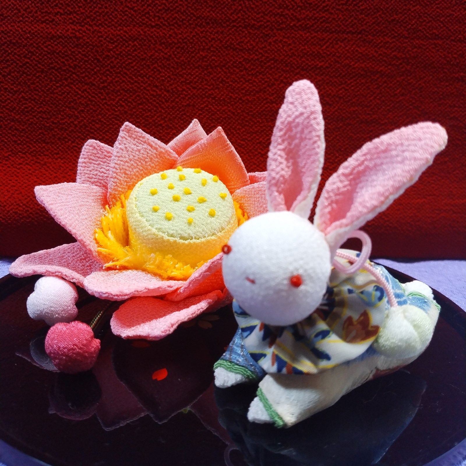 ちりめん細工の蓮の花とうさぎ - sekijyosann1 | minne byGMOペパボ