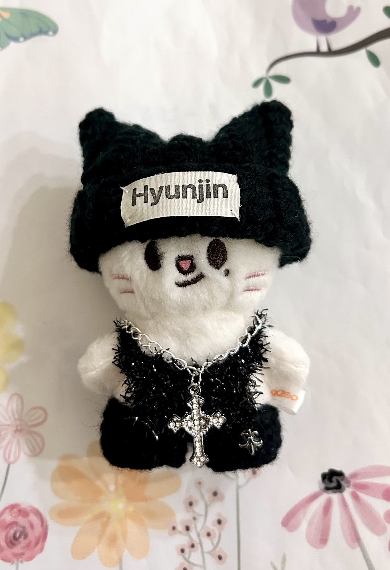 Stray Kids skzooスキズ 10cm ぬい服ヒョンジンセットアップ - eclat