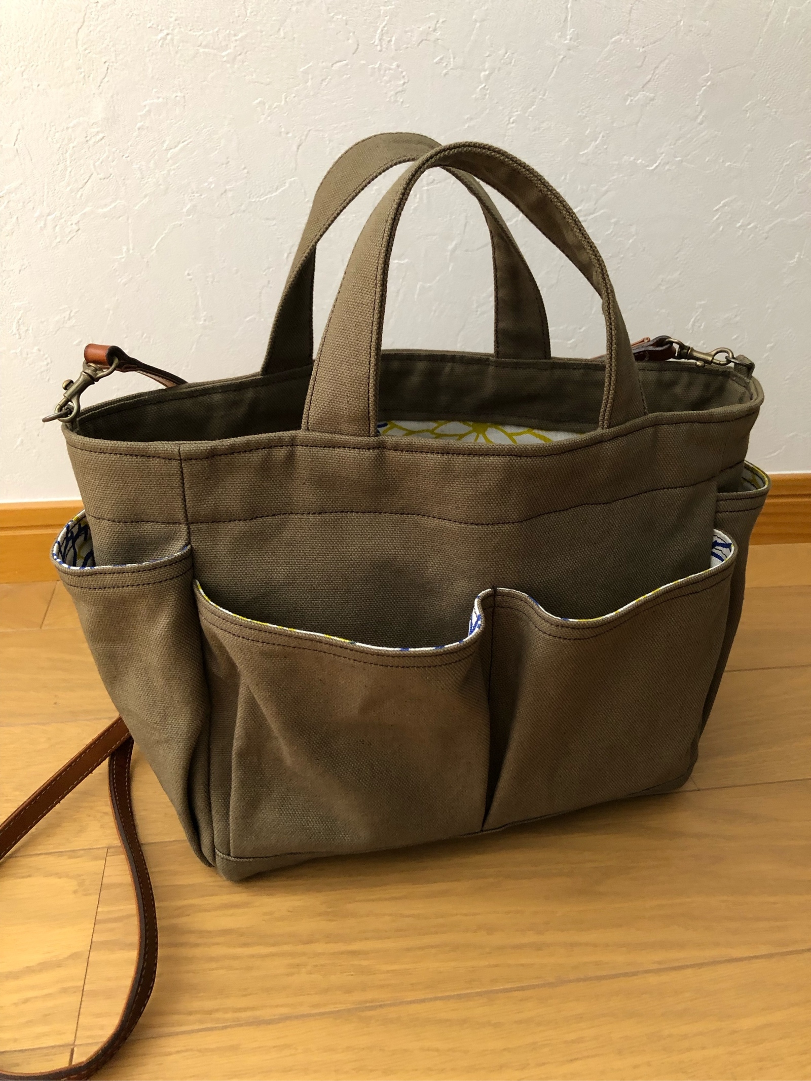 ❤︎ポケットいっぱいトートバッグ❤︎ - K-DECOBOCO'S GALLERY