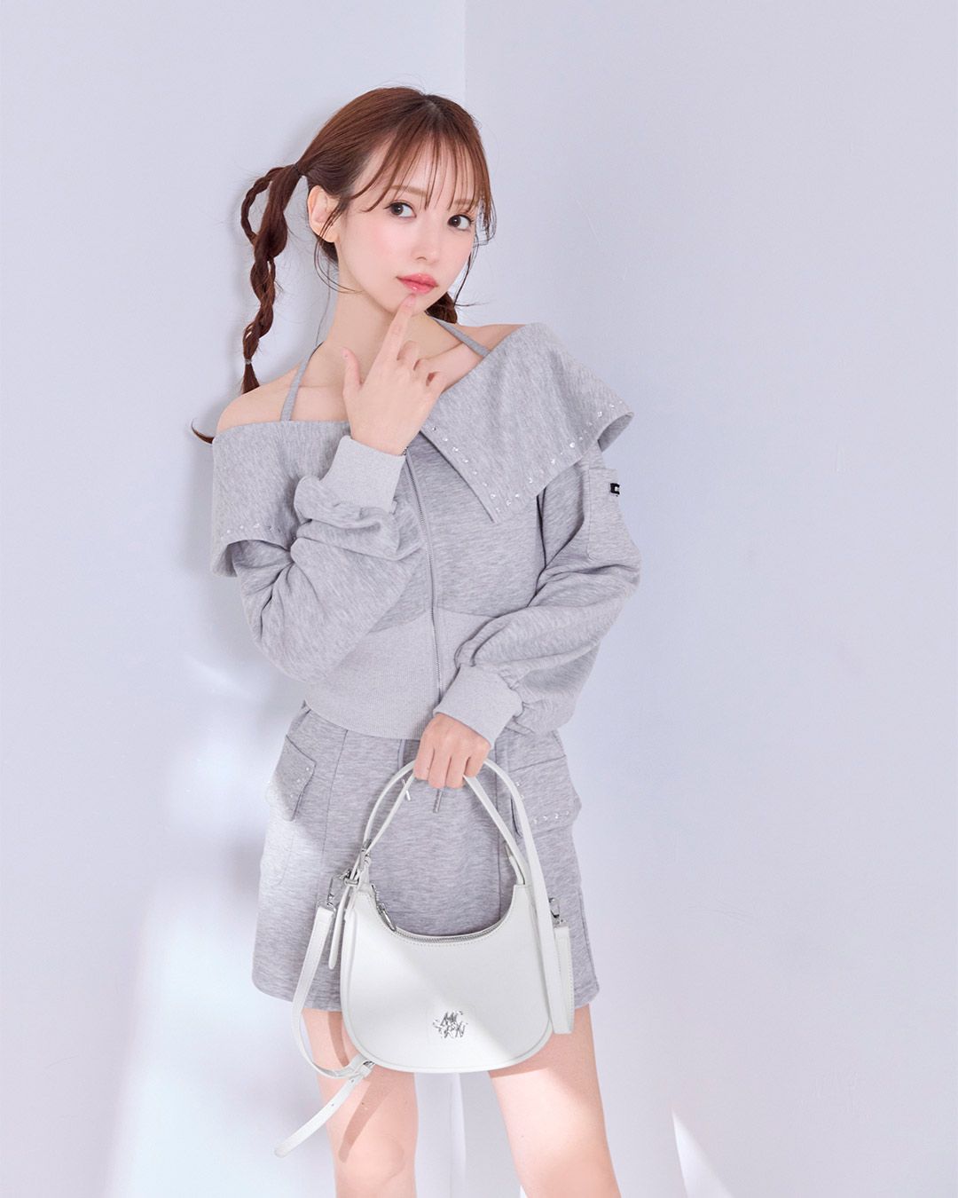 ハーフムーンショルダーバッグ ホワイト | ファッション通販＆メディア