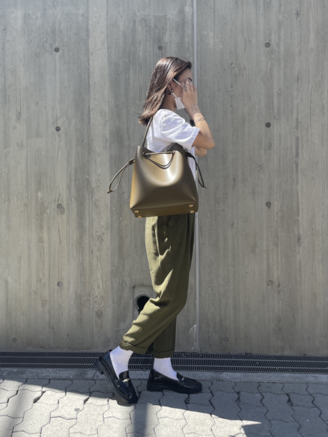 ドローストリング ホーボーバッグ - ジェットブラック | CHARLES