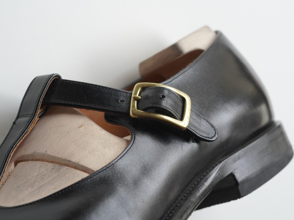 1年履いたレビュー】CALMANTHOLOGY T.STRAP｜経年変化と魅力を徹底解説