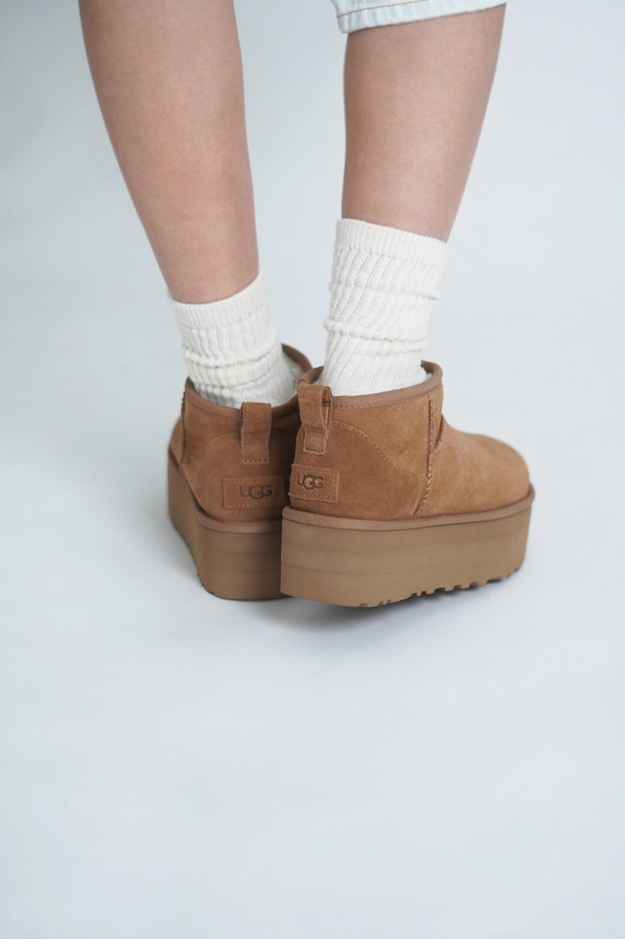 24年秋冬】UGG（アグ）レディース大人気の厚底ブーツが再入荷