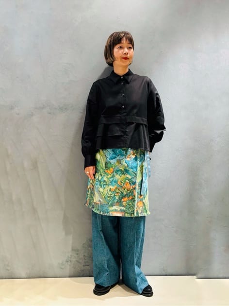 タイプライターダブルクロス アシンメトリックフリルロングスリーブ