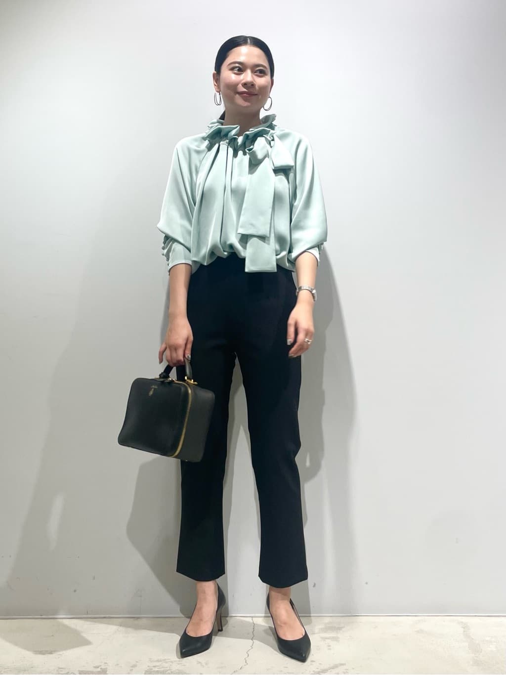 サテンリボンブラウス｜DESIGNWORKS / デザインワークス