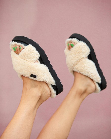 Fuzz Sugar Cross Slide Sandal | UGG