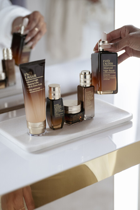 アドバンス ナイト リペア アイ ジェル SMR コンプレックス | 目元美容