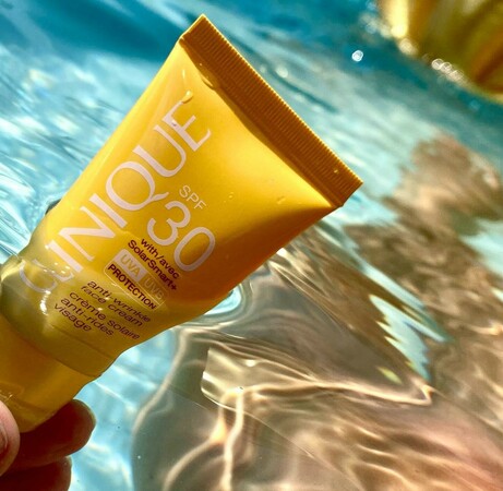 Broad Spectrum Sunscreen Body Cream with SPF 50 | Clinique | Clinique