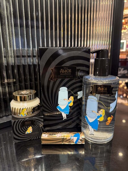 スージング クレンジング オイル | ボビイ ブラウン Bobbi Brown 公式