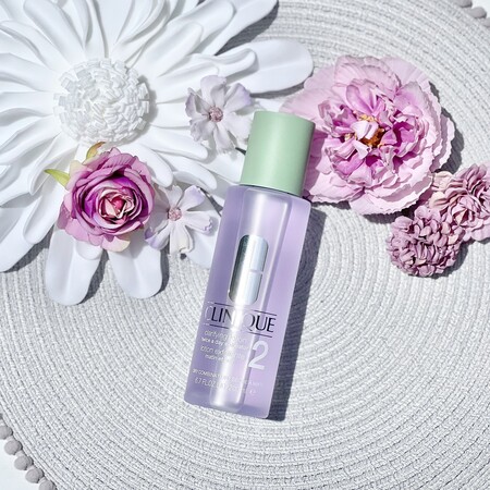 モイスチャー サージ フェース スプレー | クリニーク Clinique 公式