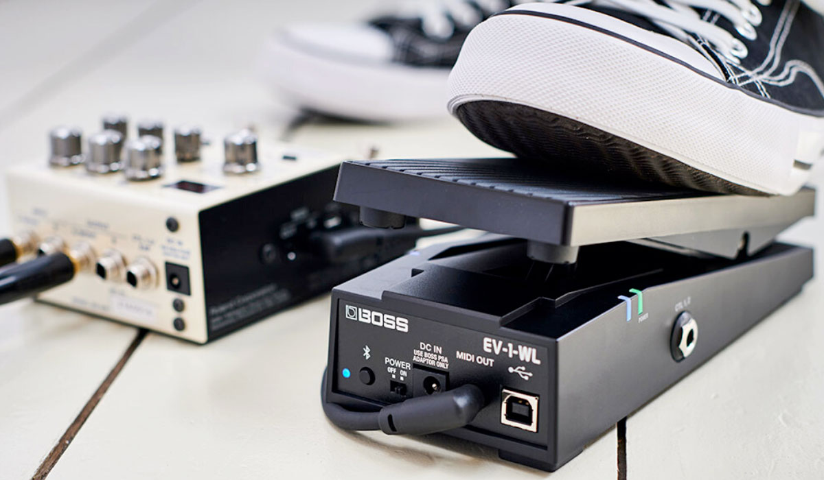 BOSS - EV-1-WL | Wireless MIDI Expression Pedal