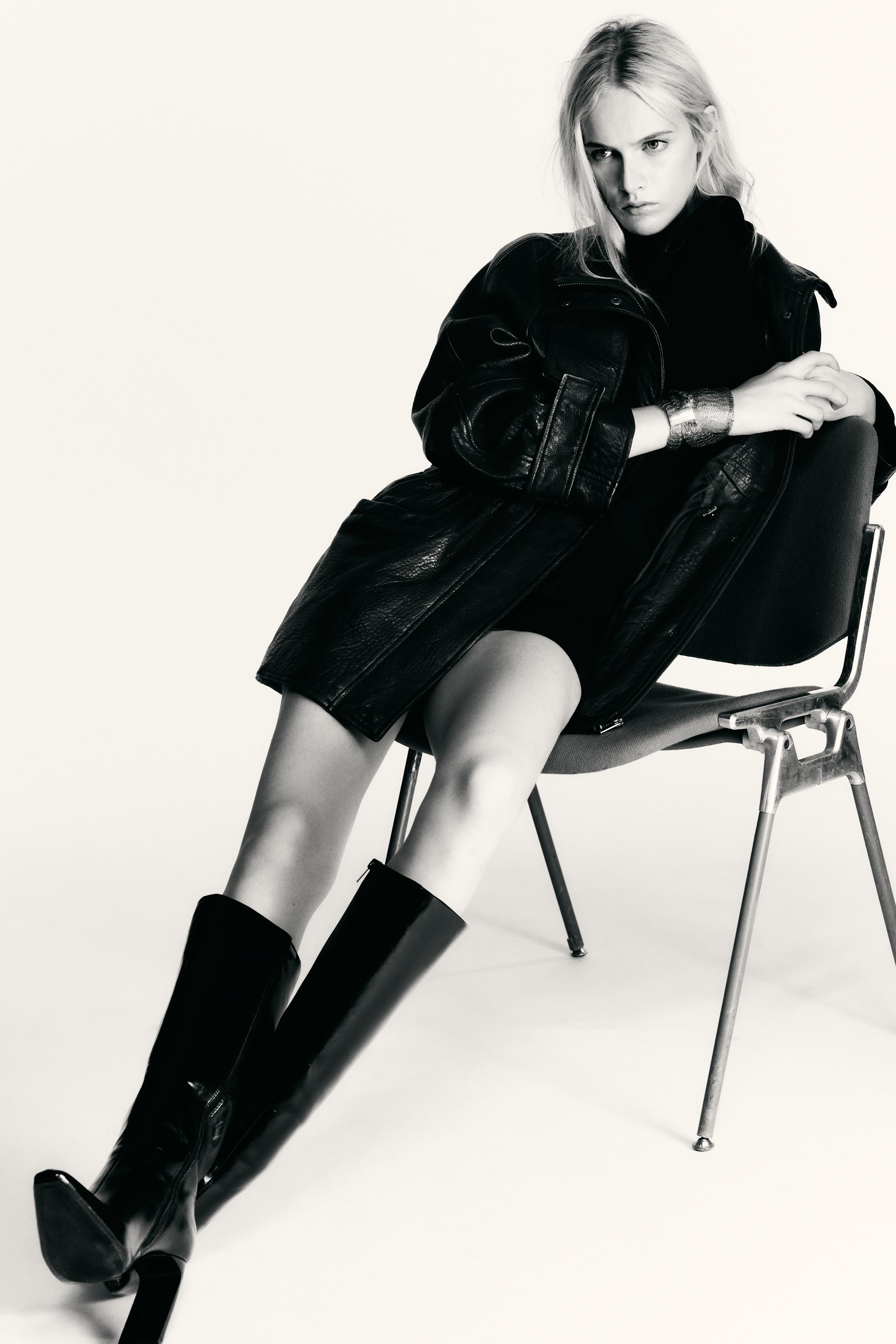 ポインテッドトゥヒールブーツ - ブラック | ZARA Japan / 日本