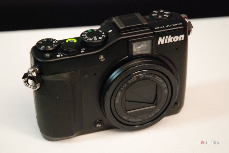 72072-cameras-review-nikon-