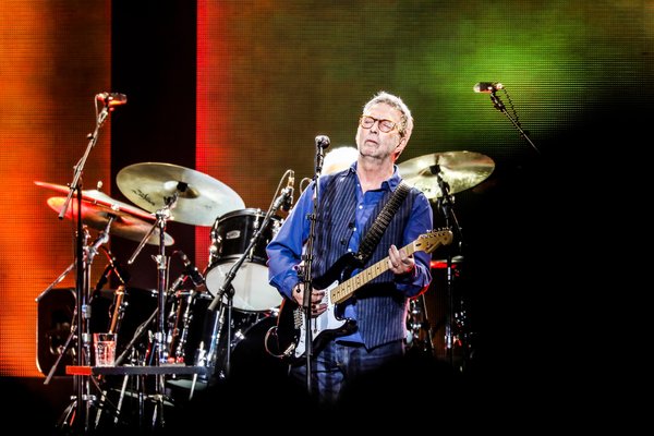Review: Onstage, a Subdued Eric Clapton Focuses on the Blues - The