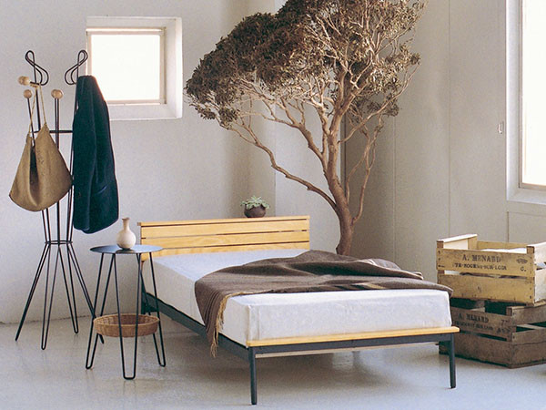 IDEE WALLABY SIDE TABLE / イデー ワラビー サイドテーブル