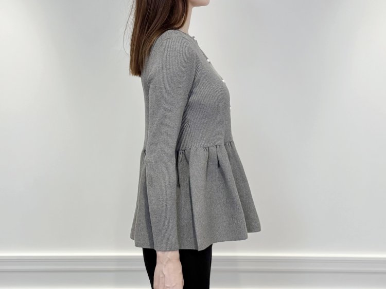 新作入荷情報〈パールボタンペプラムニットカーディガン〉 | m-i-d