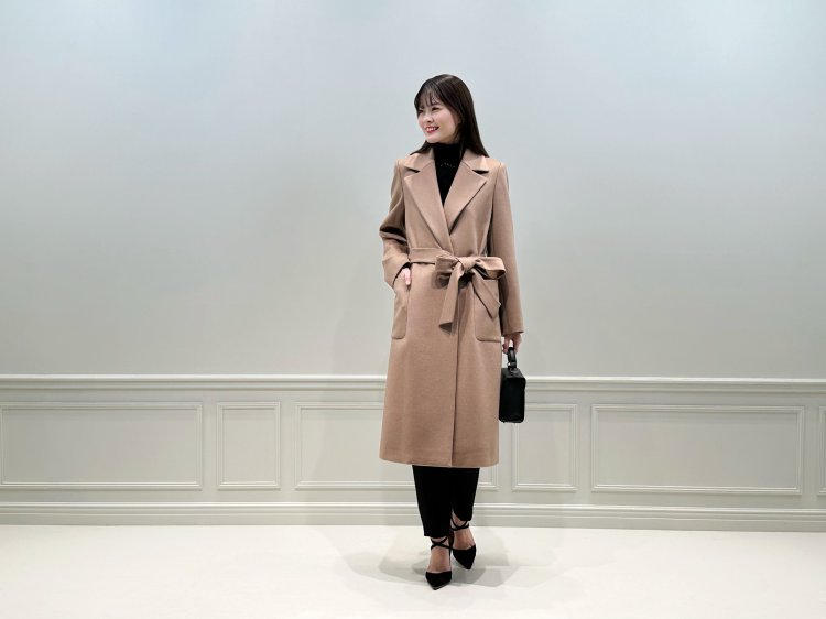 リッチな雰囲気が漂う”キャメルコート”で着こなしを上品にクラスアップ