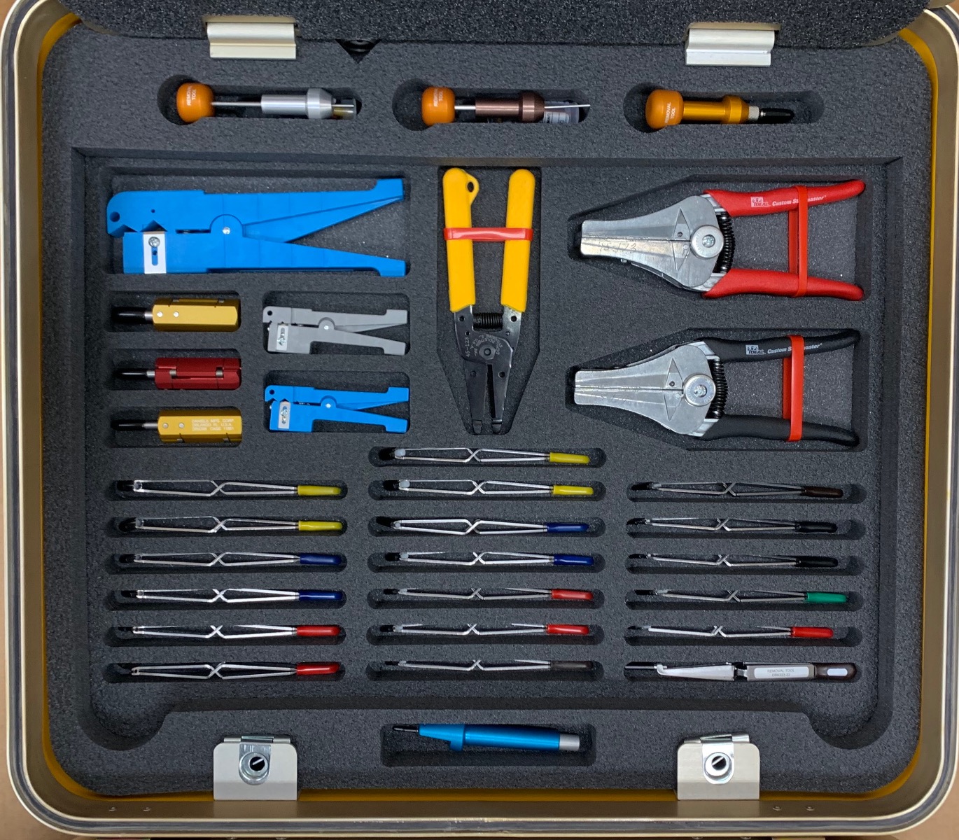 DMC584 Canadair Regional Jet Tool Kit (100/200) - In Stock at