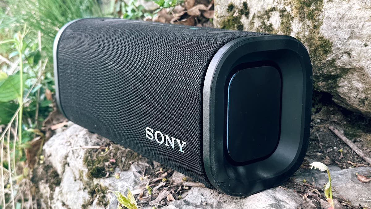 Sony ULT Field 5 review: Bluetooth speaker with power & endurance