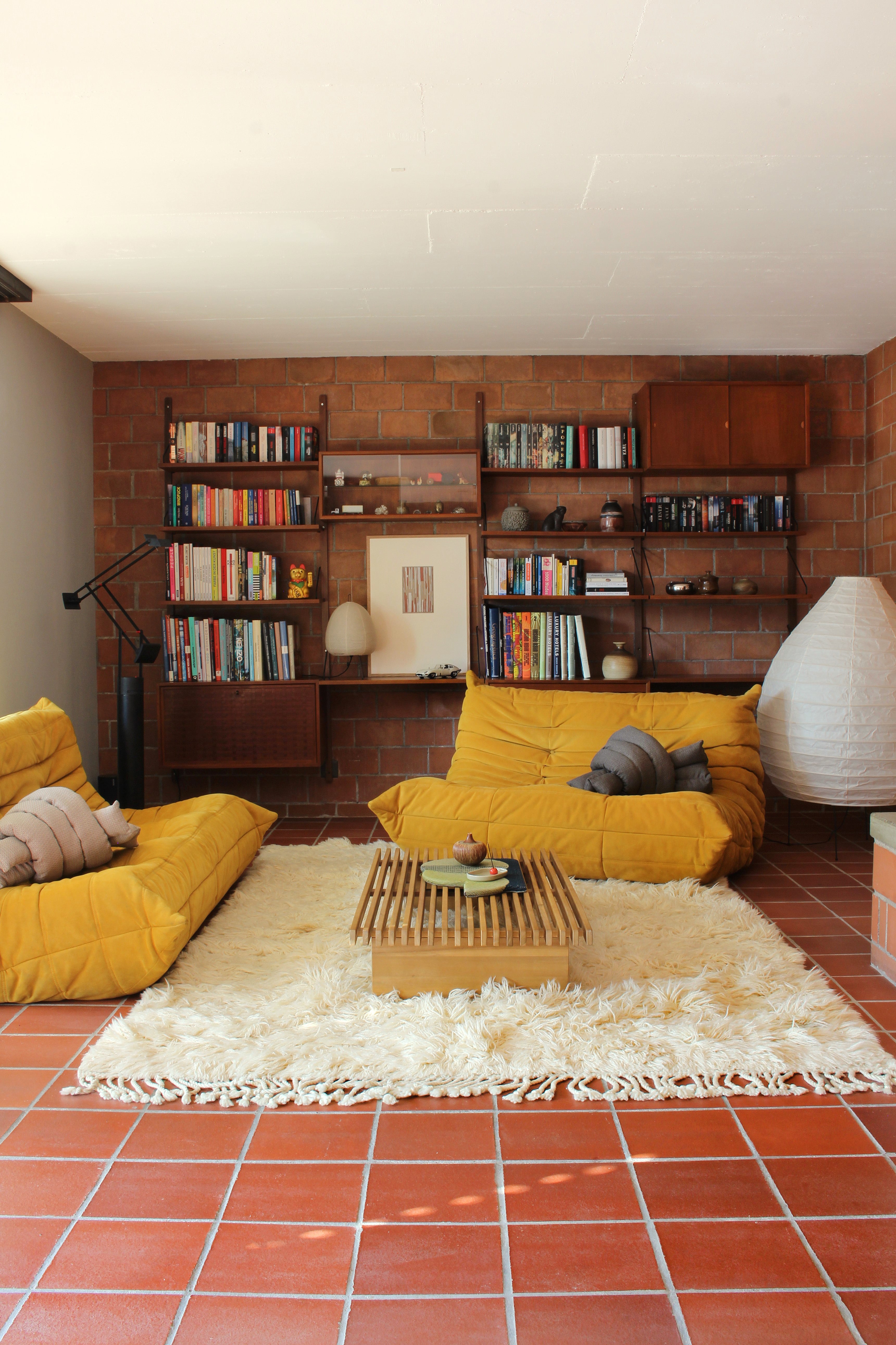 Musubi Cushion - Mix Tweeded | Bitter Wall Nuts