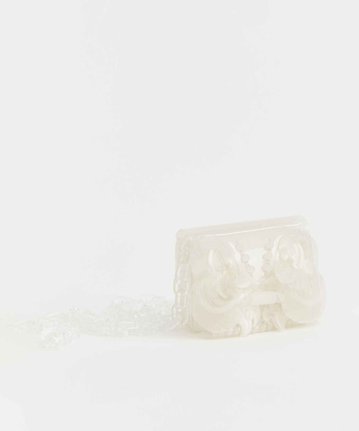 Transparent Sculptural Micro Chain Bag(FREE WHITE): Mame
