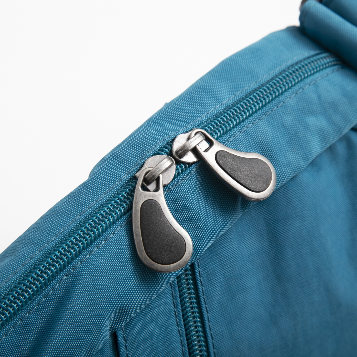 HEALTHY BACK BAG/テクスチャードナイロンS -大容量なのに、軽く