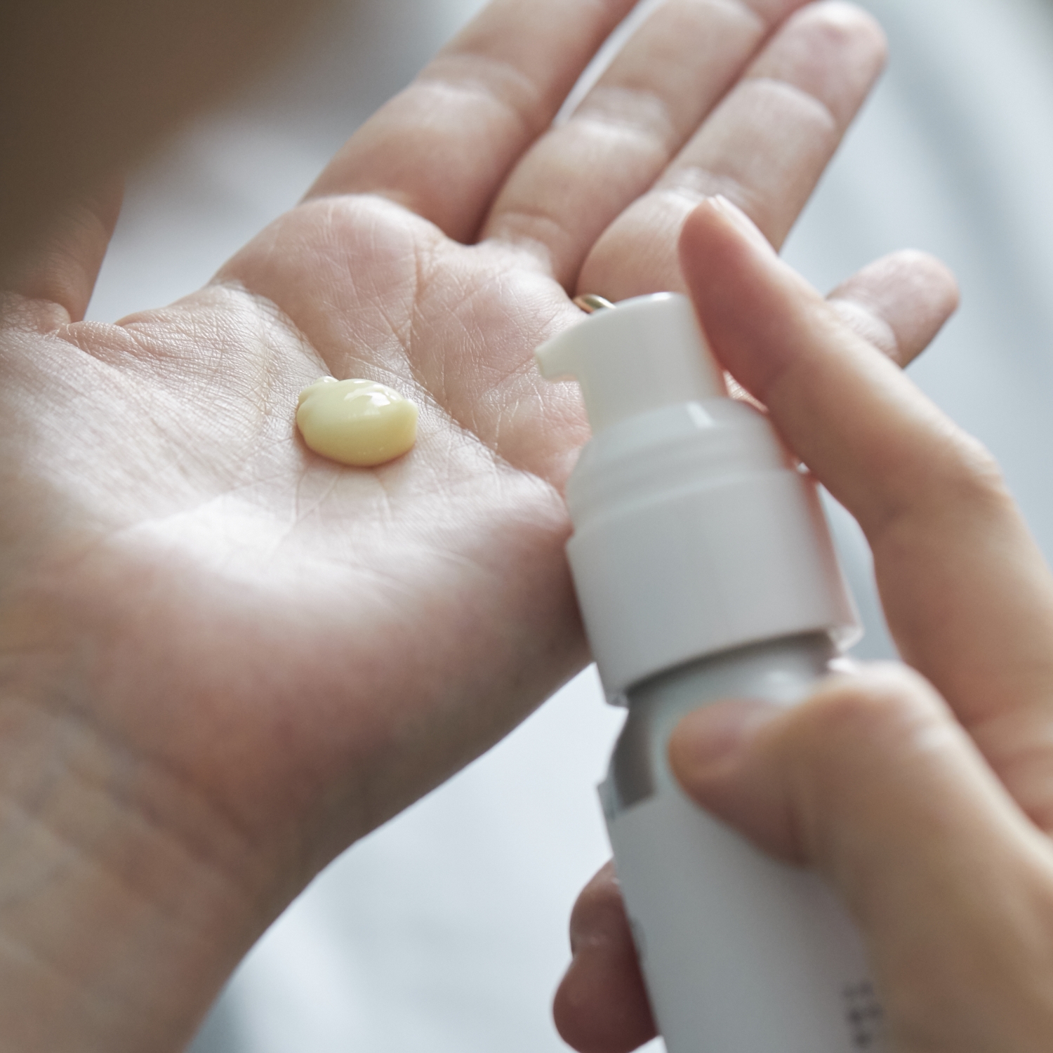 luamo/オールデイ プロテクト UVアクアヴェール -白浮きしない！塗った