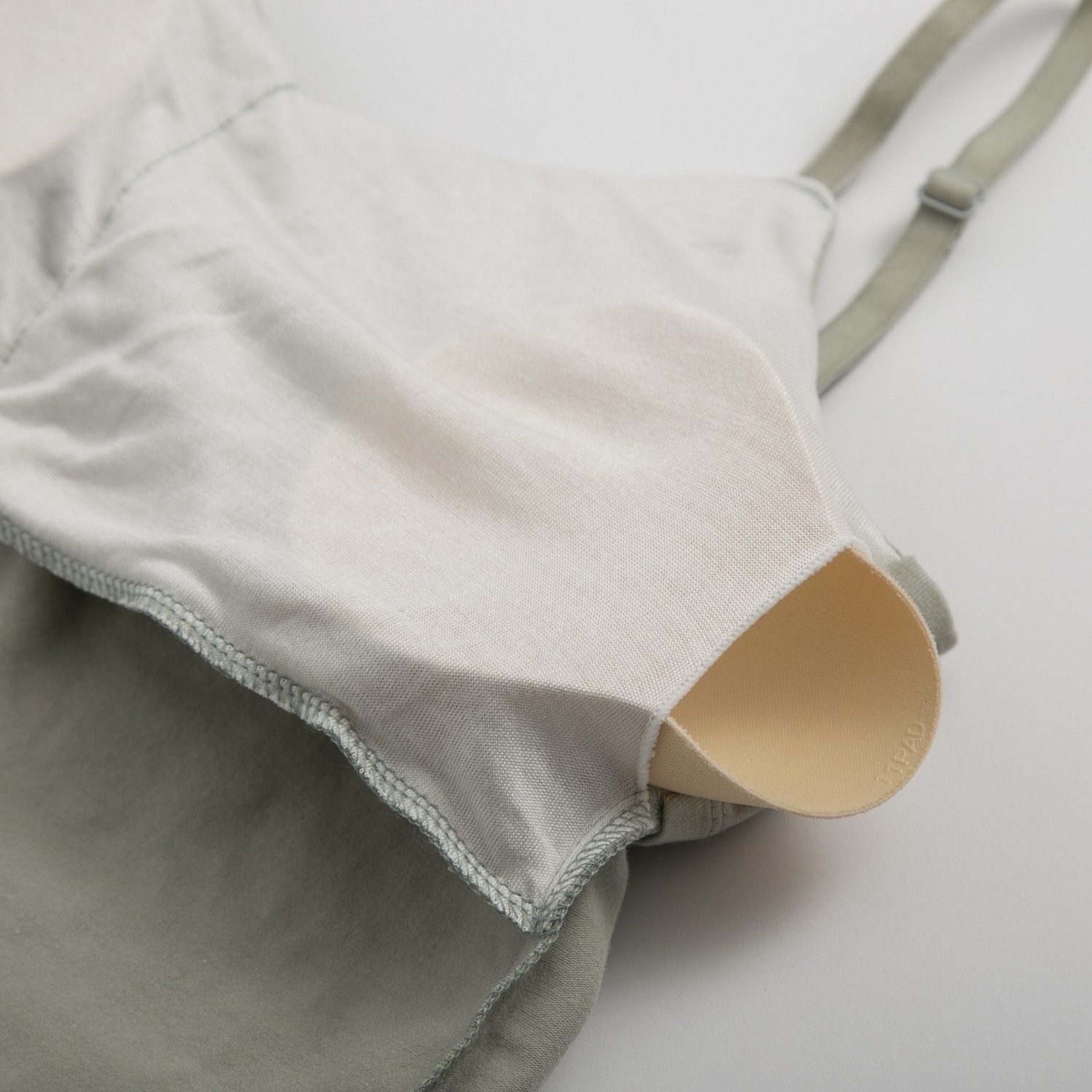 絹屋/内側シルクカップ付きリラックスキャミソール -肌側シルクで