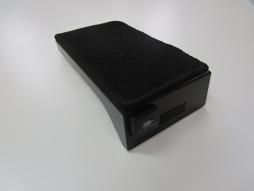 デリカD:5専用 ウォークスルー・キット 9月1日より販売開始 | MDF