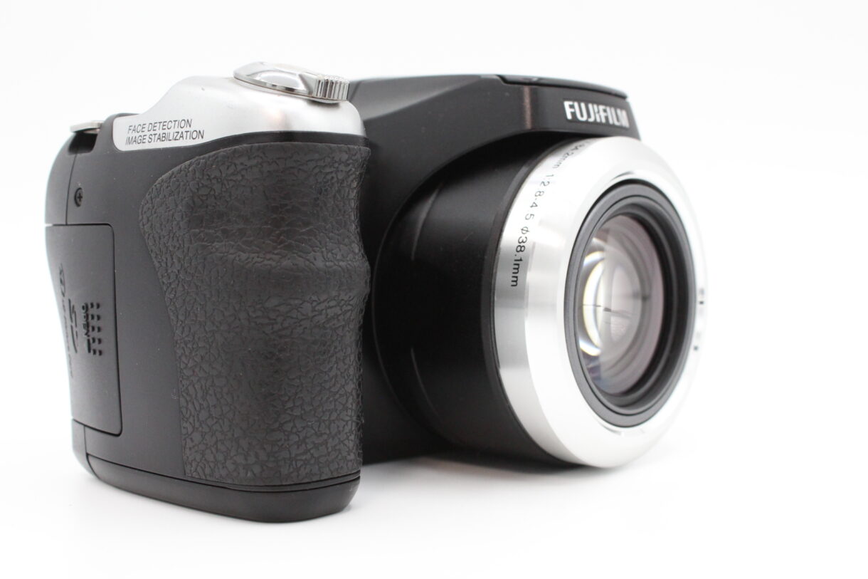 美品】 FUJIFILM フジフイルム デジタルカメラ FinePix