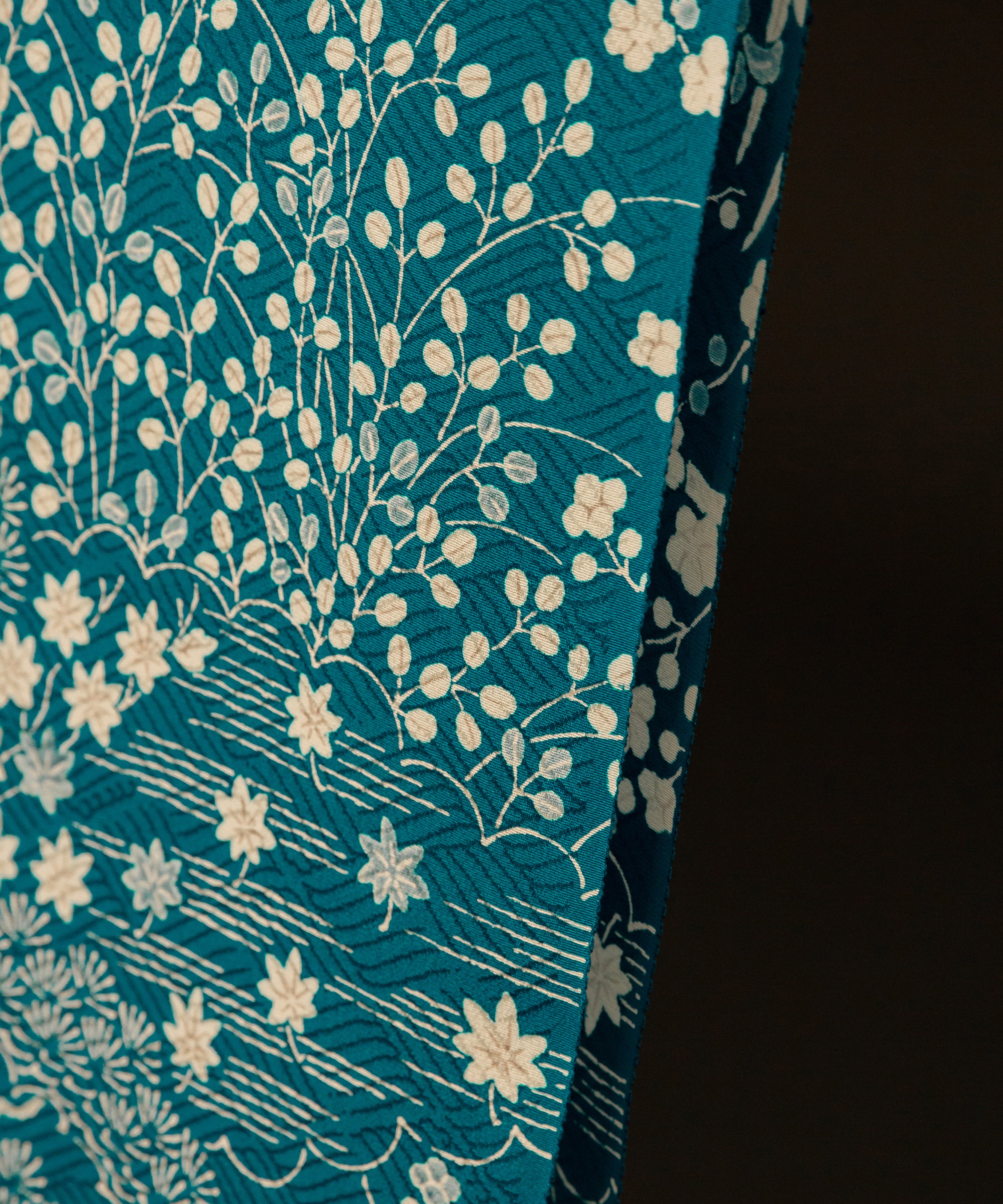 多ち花制作 摺型友禅一方付け小紋着尺「茶屋辻小袖」 – きものすぎをEC