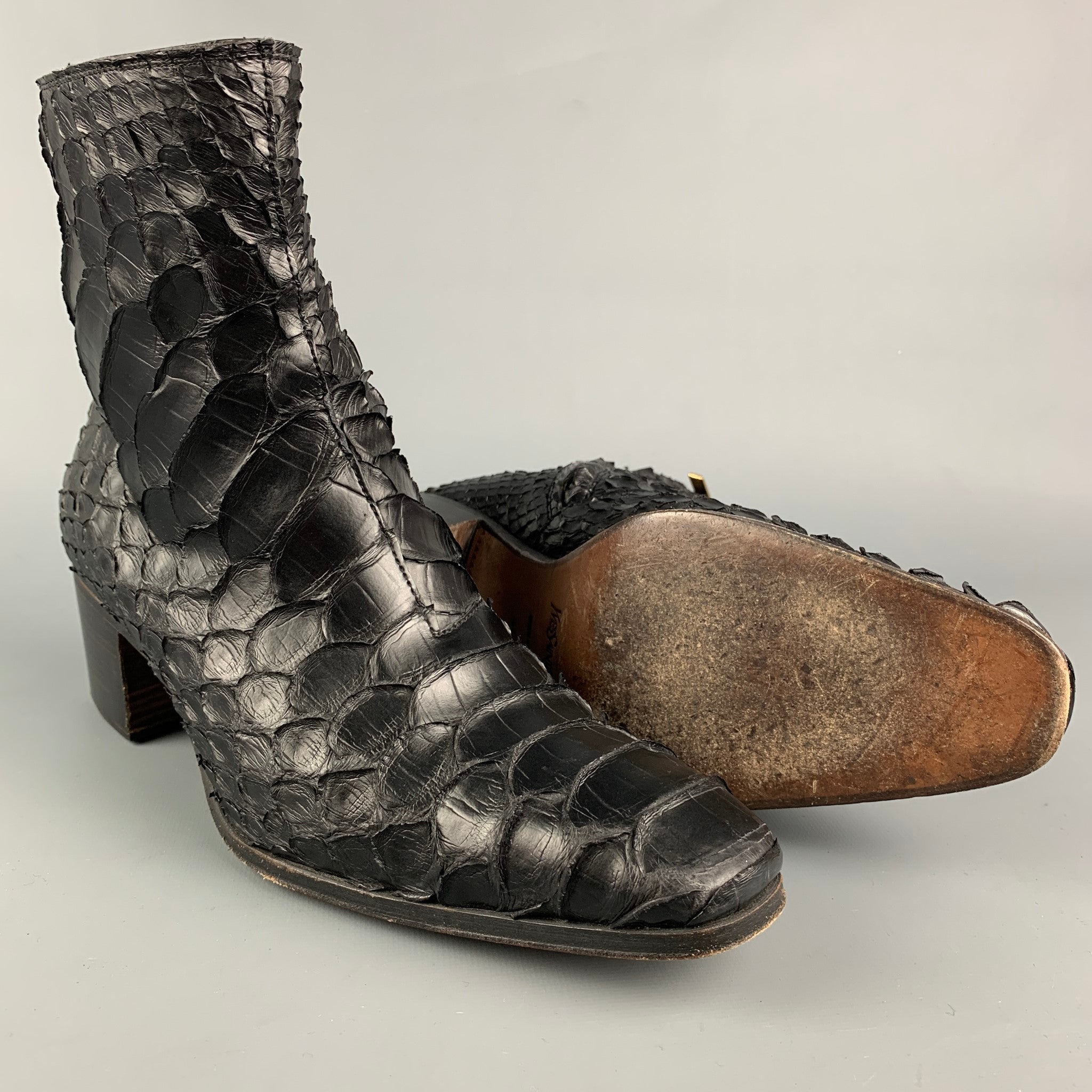 Vintage YVES SAINT LAURENT Size 8 Black Textured Leather Side