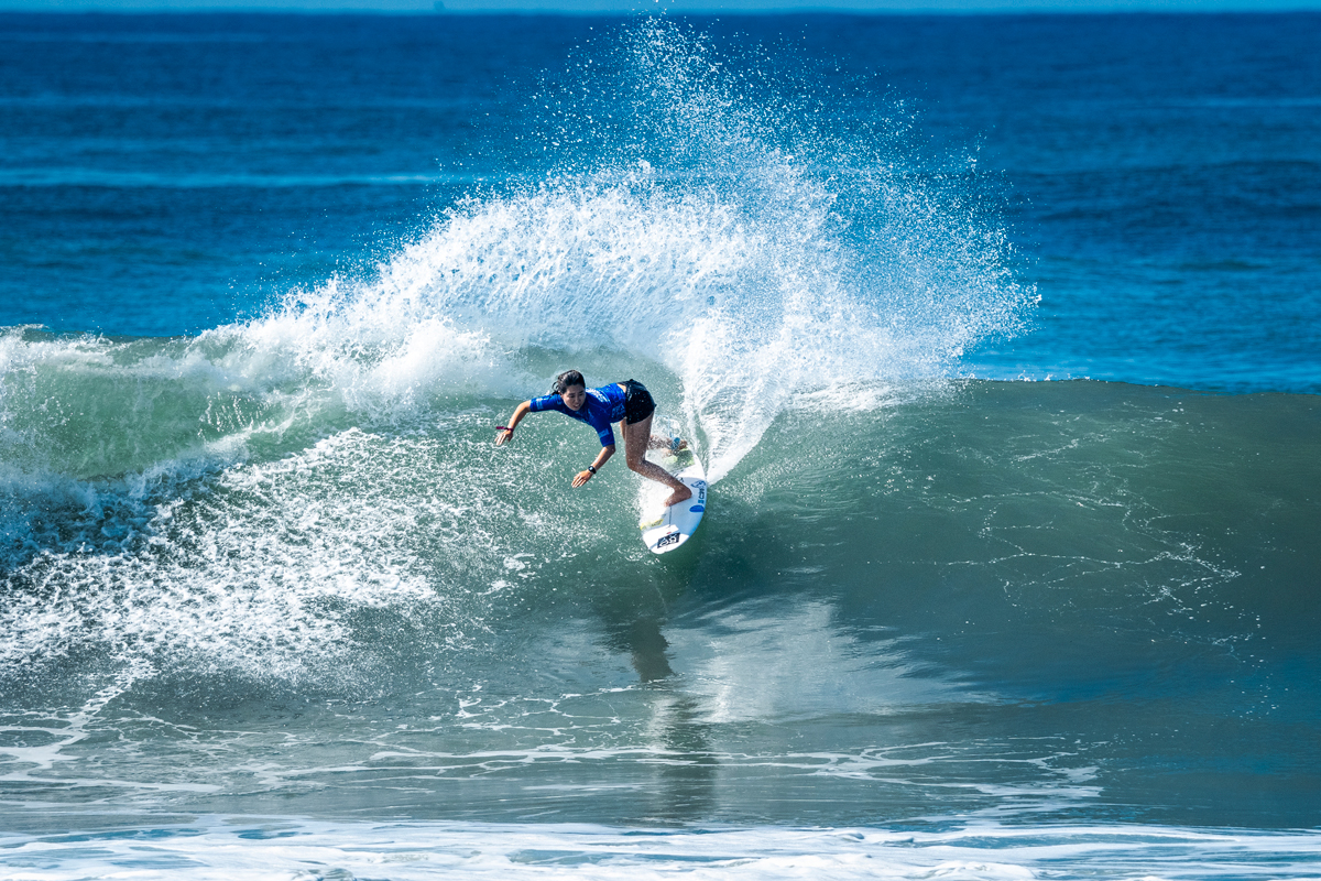 波乗りジャパンの都築虹帆が「第74回日本スポーツ賞」で競技団体別最