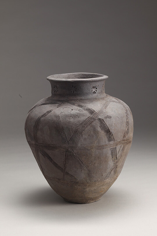 広口小壺 ｜ 珠洲焼