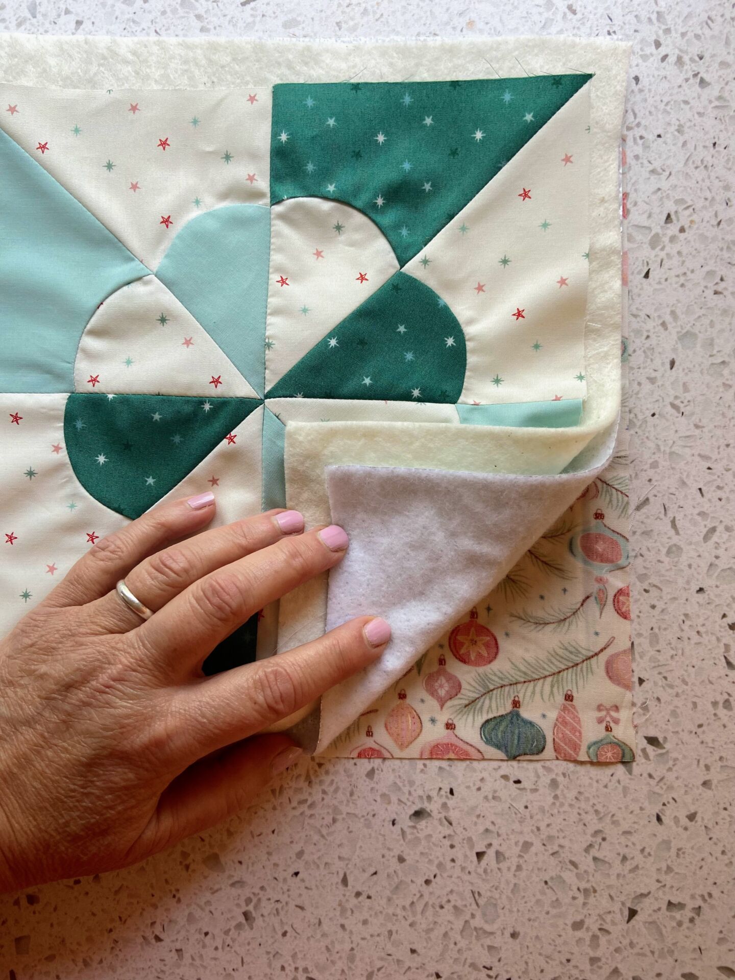 Noel Hot Pad Pattern - Suzy Quilts